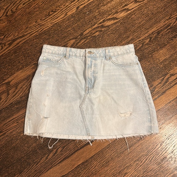Zara Ripped Denim Mini Skirt - Picture 2 of 5